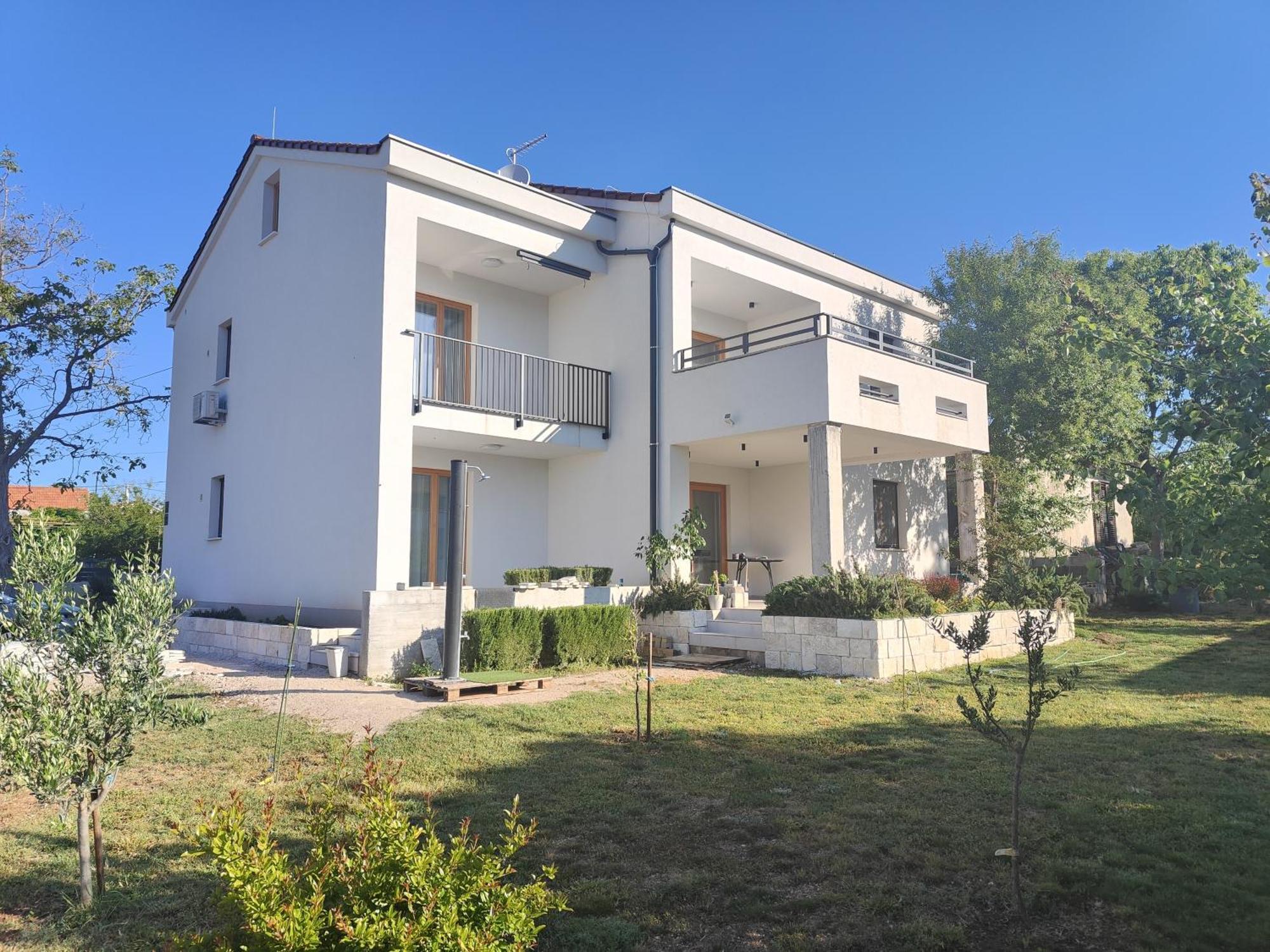 Apartments Grape Pirovac Exteriér fotografie